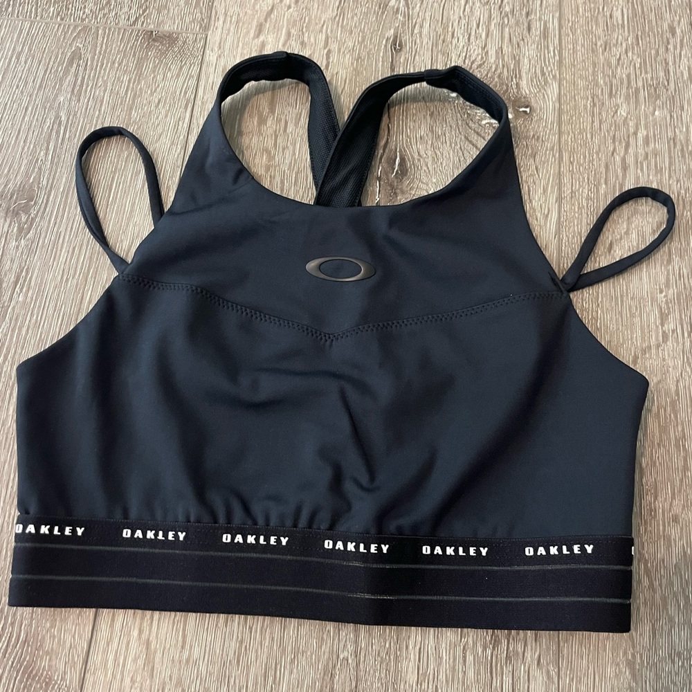 Oakley Black Strappy Sports Bra, Size Small